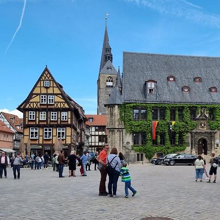Sanierte Ferienwohnung im Einzeldenkmal Quedlinburg Exterior foto